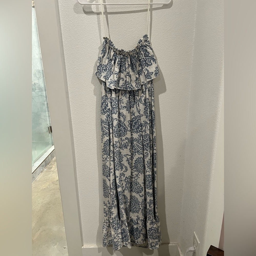 Victoria’s Secret (Moda International brand) maxi dress size small